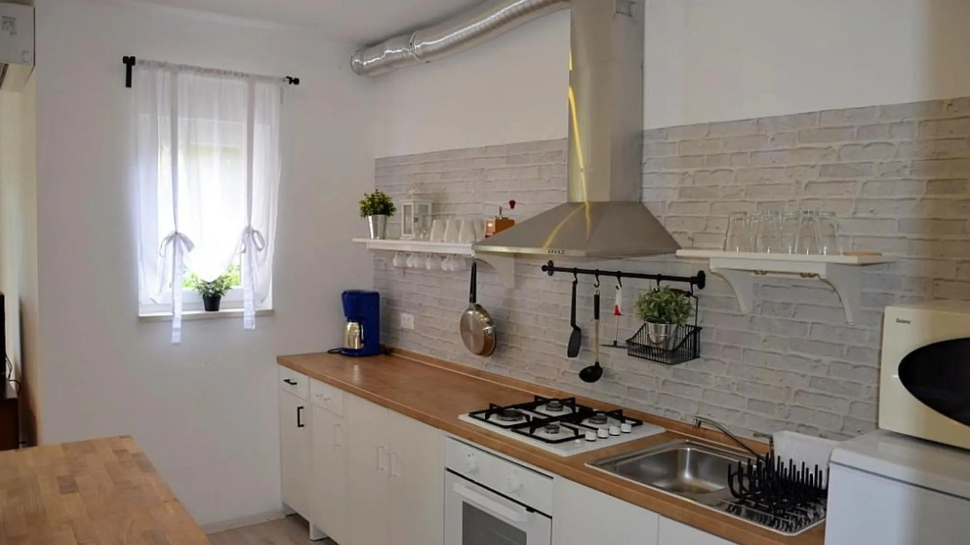 House Pulic Apartman Bale